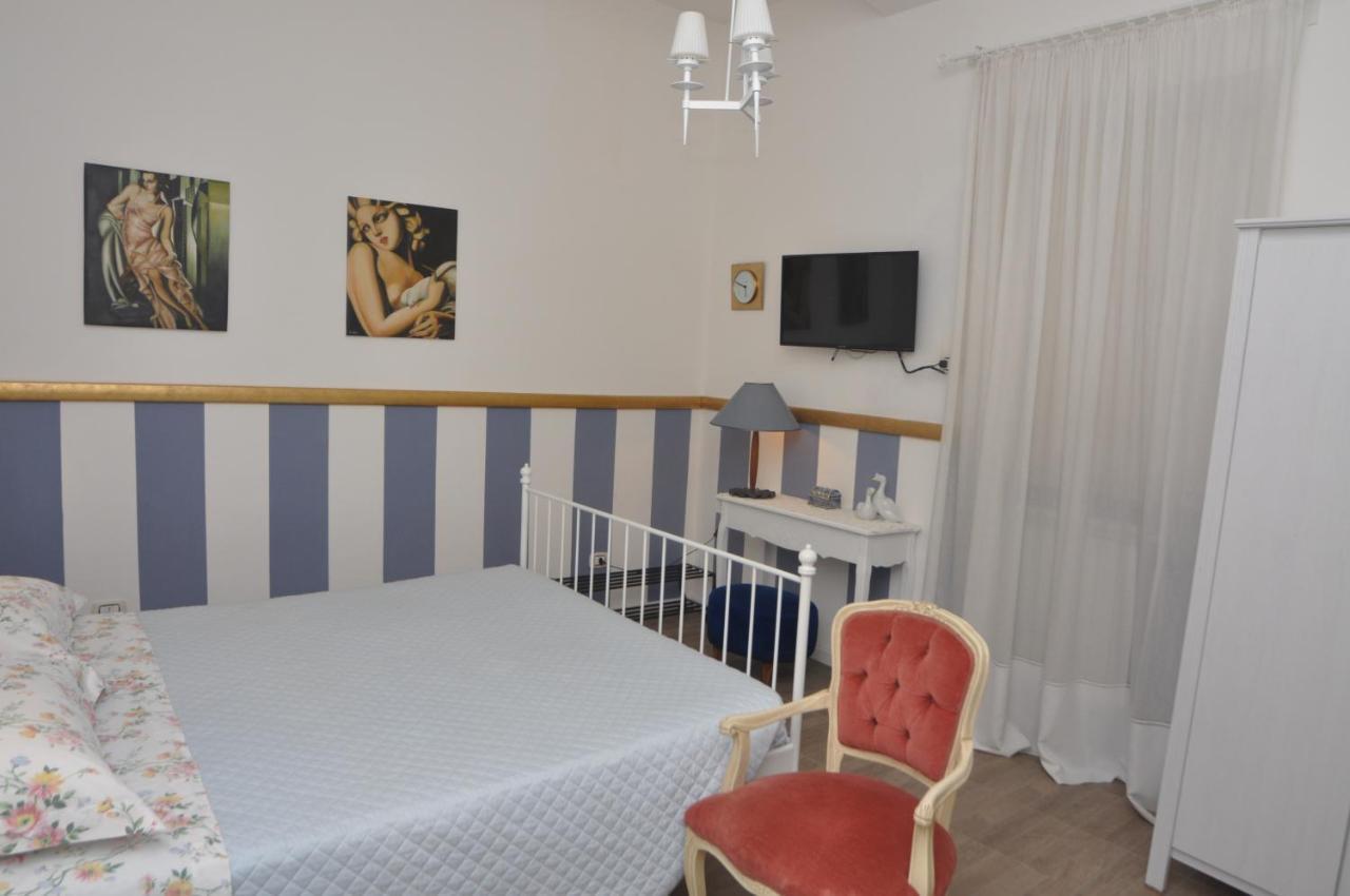 Bed and Breakfast Brenta 12 Мессіна Екстер'єр фото
