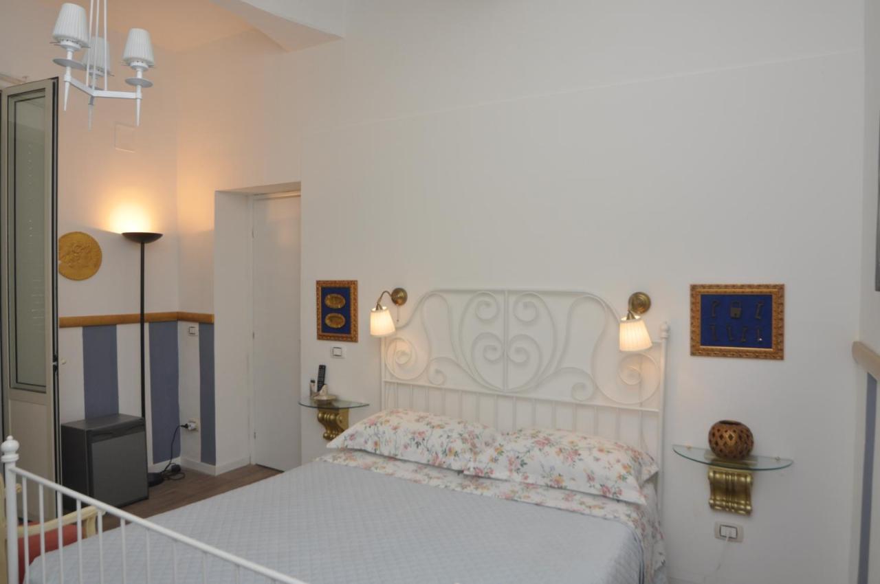 Bed and Breakfast Brenta 12 Мессіна Екстер'єр фото