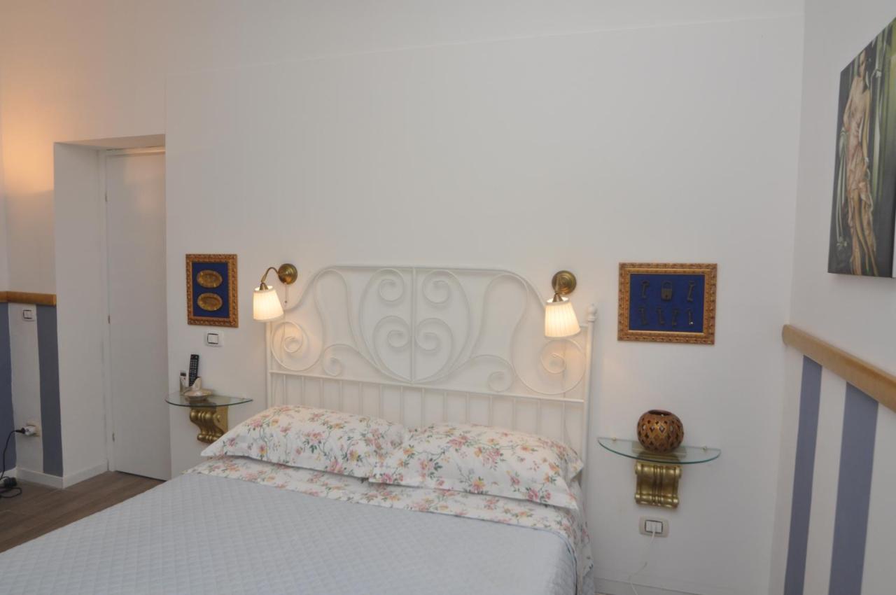Bed and Breakfast Brenta 12 Мессіна Екстер'єр фото